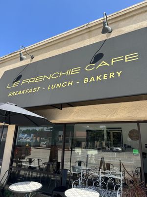 Le Frenchie Cafe by null