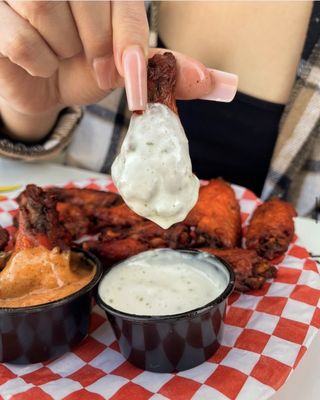 The Kluckin Chicken by null