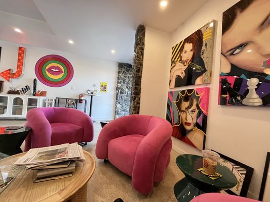 Hot Lips Coffee Shop by null