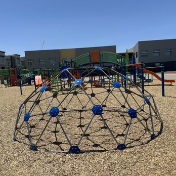 Delano Manongs Park - Play structure - Dog Parks Near Me - Milpitas, California