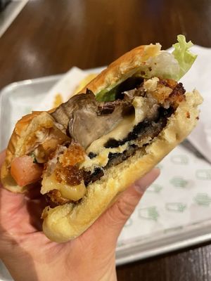 Shake Shack Mission Valley by null
