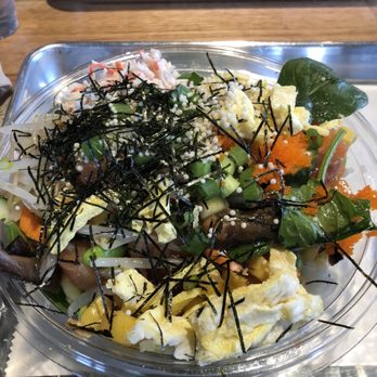 Freshido - Salmon and tuna bowl - Bubble Tea Near Me - Mechanicsburg, Pennsylvania