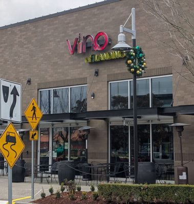 Vino at the Landing by null