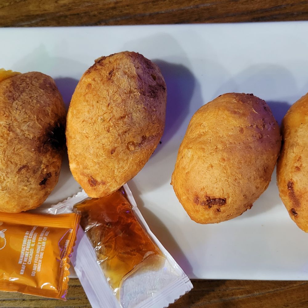 Sari's Kitchen - Muchines Mixtos (Carne y Queso) - Latin American Near Me - Hackensack, New Jersey Sari's Kitchen - Muchines Mixtos (Carne y Queso) - Latin American Near Me - Hackensack, New Jersey