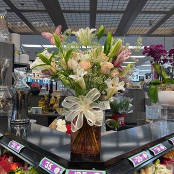 Ralphs - Flowers for my Mother in Law - Grocery Near Me - Monterey Park, California