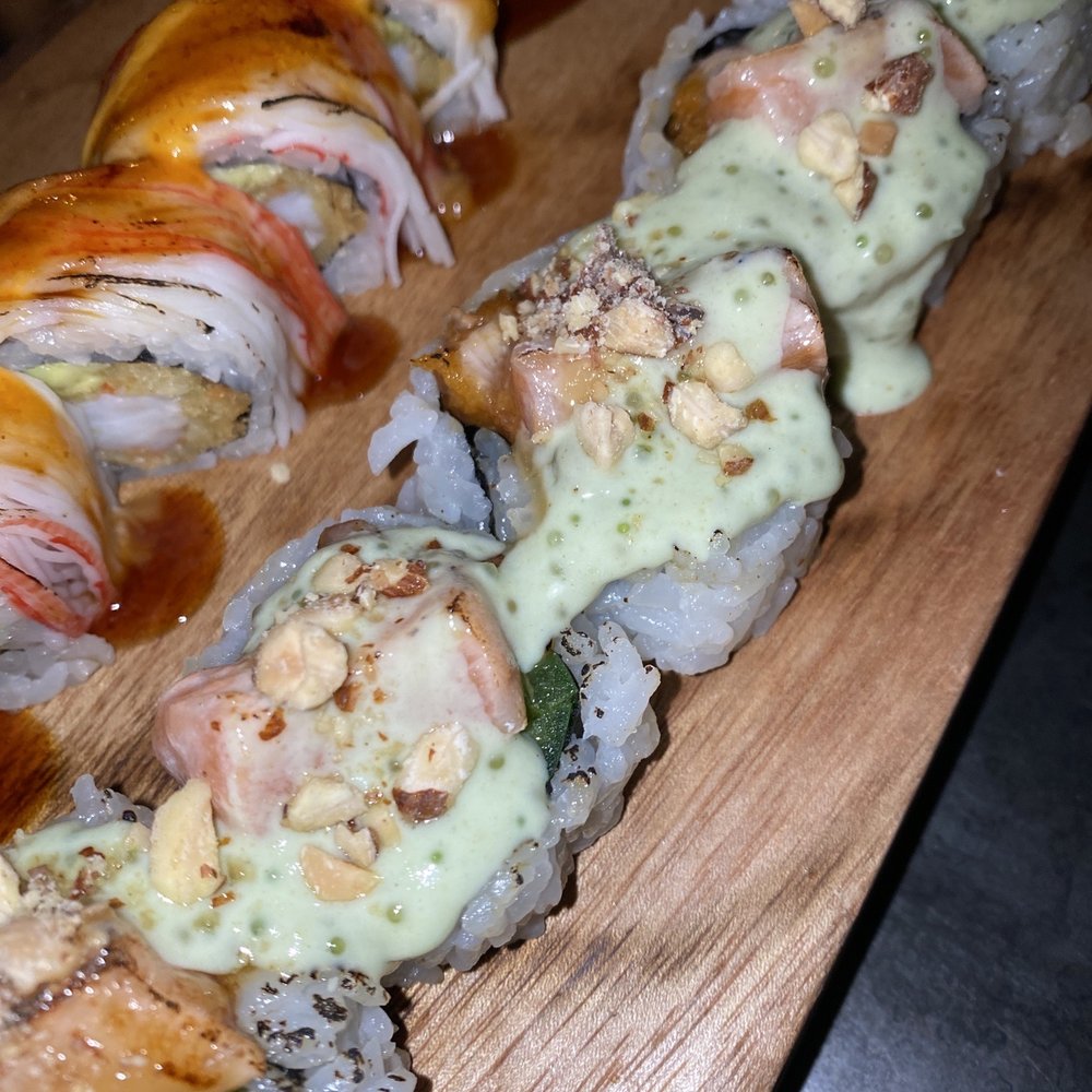 IKKAI Restaurant - Wabisabi Roll (green sauce) - Japanese Near Me - Naperville, Illinois IKKAI Restaurant - Wabisabi Roll (green sauce) - Japanese Near Me - Naperville, Illinois