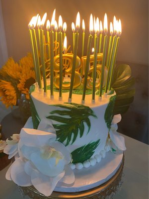 Minia's Bake Shop by null