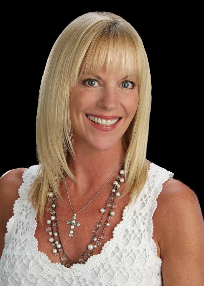 TERRI TAYLOR LUXURY REAL ESTATE 1018 River Rd, Boerne, Texas Real