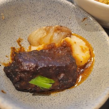 Capital One Lounge - Short rib and mashed potatoes - Airport Lounges Near Me - Las Vegas, Nevada Capital One Lounge - Short rib and mashed potatoes - Airport Lounges Near Me - Las Vegas, Nevada