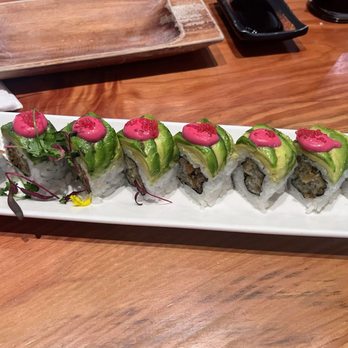 Tane Vegan Izakaya - Ewa roll ($17) - Vegan Near Me - Berkeley, California Tane Vegan Izakaya - Ewa roll ($17) - Vegan Near Me - Berkeley, California