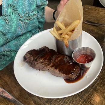 The Roundhouse Hotel - New American Near Me - Beacon, New York