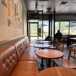 Starbucks - Seating