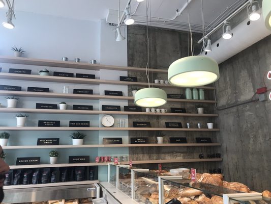 Louise Boulangerie by null