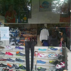 The Sport Shop - Vidriera