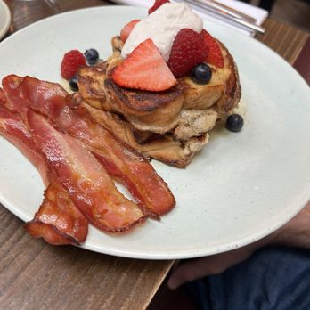 Cote Brasserie - Edinburgh - Amazing French Toast and berries. Streaky bacon was great - Brasseries Near Me - Edinburgh, EDH Cote Brasserie - Edinburgh - Amazing French Toast and berries. Streaky bacon was great - Brasseries Near Me - Edinburgh, EDH