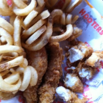 Hooters - Kids chicken strips with curly fries - American Near Me - Orlando, Florida