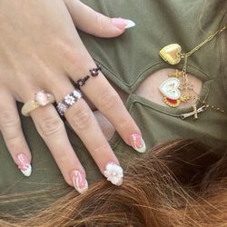 Tracy's Nails - Nails