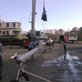 Zimmerman Marine - Stepping a mast in the Deltaville, VA yard. - Boat Repair Near Me - Cardinal, Virginia Zimmerman Marine - Stepping a mast in the Deltaville, VA yard. - Boat Repair Near Me - Cardinal, Virginia
