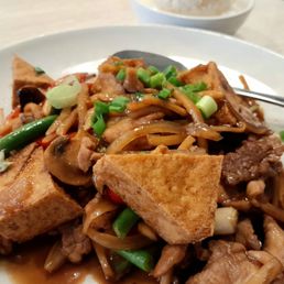 Pad krapow with pork and tofu.