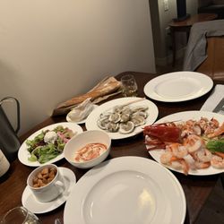 The Docent's Collection - Fresh seafood from the wharf, eat out or dine in!