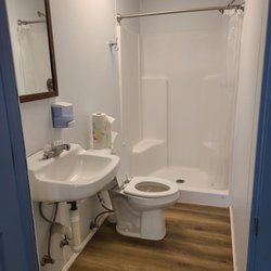 Clovis Point RV Park - Immaculate bathrooms and shower!