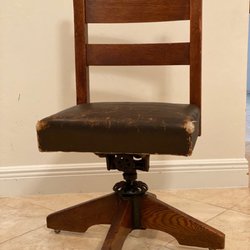 Kindred Styles Antiques - Thank you for sharing your knowledge and passion. I hope to purchase more in the near future.
