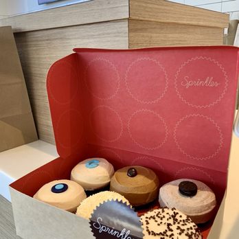 Sprinkles Scottsdale - 6-Pack - Desserts Near Me - Scottsdale, Arizona Sprinkles Scottsdale - 6-Pack - Desserts Near Me - Scottsdale, Arizona