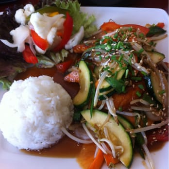 Teka-Sushi - Mir doch Lachs! - Sushi Bars Near Me - Vienna, 9 Teka-Sushi - Mir doch Lachs! - Sushi Bars Near Me - Vienna, 9