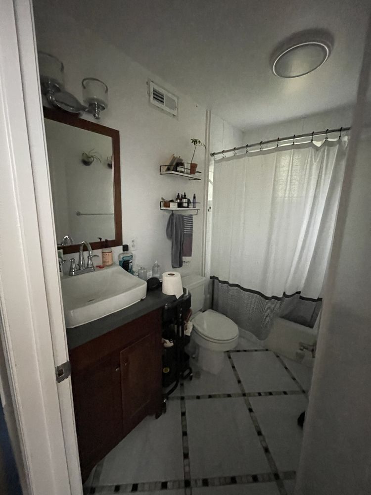 Slide of R7 Construction