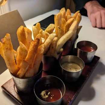 Bourbon Steak - Complimentary fries - 3 seasons with 3 sauces - Steakhouses Near Me - Glendale, California