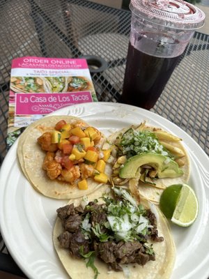 La Casa De Los Tacos by null