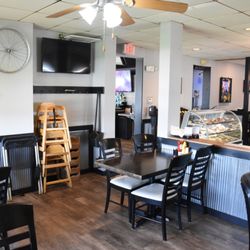 Landmark Grill & Grind