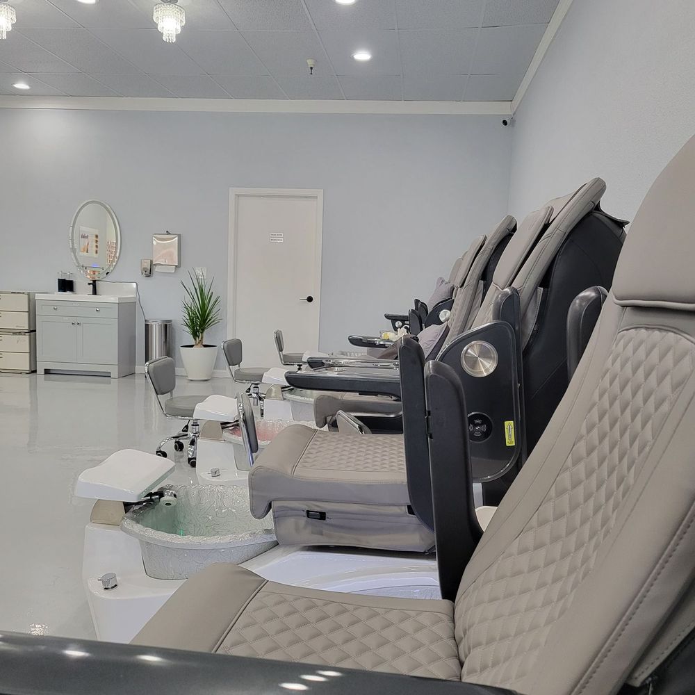 Nails Tech Spa - Nail Salons Near Me - Woodland, California