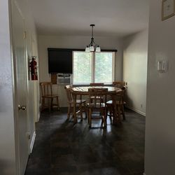 Union Creek Resort - One of 2 dining rooms in cabin 12.