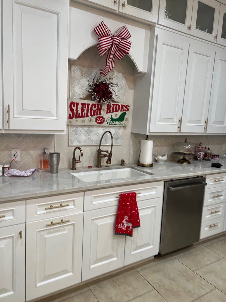 Slide of Luna General Contractors