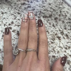 Essence Nails Spa - Vicky did exactly what I wanted! Love her