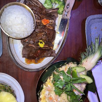 Lemongrass Brooklyn - Bbq short ribs and pineapple fried rice with chicken - Thai Near Me - Brooklyn, New York Lemongrass Brooklyn - Bbq short ribs and pineapple fried rice with chicken - Thai Near Me - Brooklyn, New York
