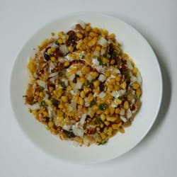 Swagruhas Dosa Home - Awesome samosa chat . Loved the taste.
