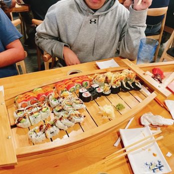 Sushi Grove - Love Boat - Sushi Bars Near Me - Buffalo Grove, Illinois Sushi Grove - Love Boat - Sushi Bars Near Me - Buffalo Grove, Illinois