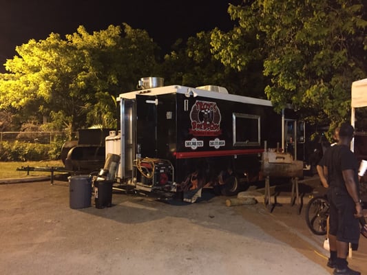 Troy's Barbeque and Southern Kitchen by null