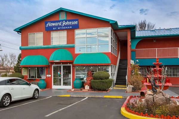 Sandia Peak Inn Old Town ABQ, a Howard Johnson by Wyndham by null