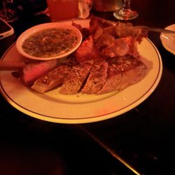 Angeloni's II Restaurant & Lounge