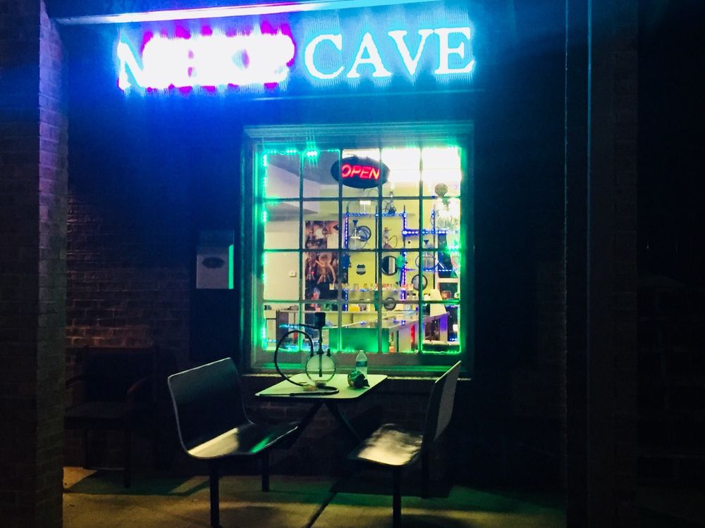 SMOKE CAVE LOUNGE Updated October 2024 2376 W Hwy 80, Dublin, Co