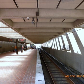 EAST FALLS CHURCH METRO STATION - Updated December 2025 - 44 Photos