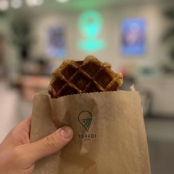 7Gradi - French waffle(plan) - Gelato Near Me - Honolulu, Hawaii