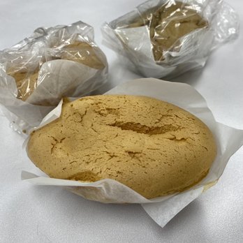 Kam Hing Bakery - Original Sponge Cake - Kam Hing Coffee Shop - Bakeries Near Me - New York, New York Kam Hing Bakery - Original Sponge Cake - Kam Hing Coffee Shop - Bakeries Near Me - New York, New York