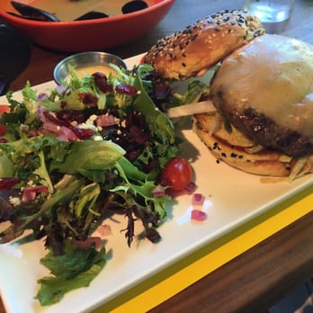 Eureka! - Eureka! burger - American Near Me - Mountain View, California