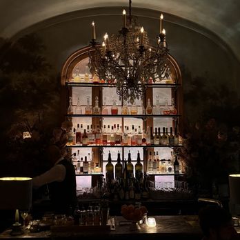 Le Coucou - Gorgeous bar - French Near Me - New York, New York