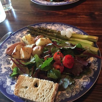 Au Chalet  - My plate, pre-cheese. - French Near Me - New Haven, Connecticut