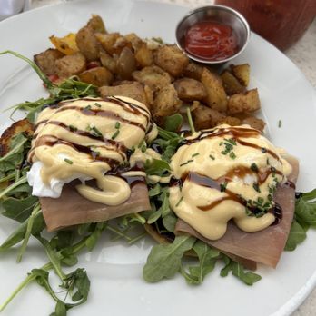 Lighthouse - Lighthouse Benedict - Breakfast & Brunch Near Me - Newport Beach, California